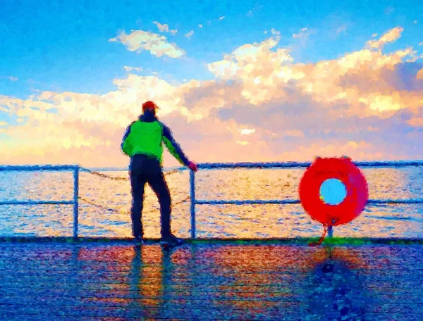 Aquarellfarbe. Mann steht am Geländer auf Maulwurf und blickt aufs Meer — Stockfoto