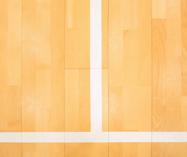 Witte lijn in hall speeltuin. Vernieuwing houten vloer — Stockfoto