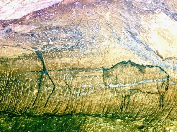 버팔로 사냥입니다. 사암 벽, 선사 시대 그림에 인간 사냥의 페인트. — 스톡 사진