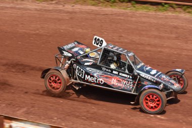 1-2 Temmuz 2017, Autocross Nova Paka, FIA Avrupa Şampiyonası, Çek Cumhuriyeti'nde. Adamcağız araba ve süper arabası.