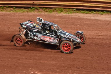 1-2 Temmuz 2017, Autocross Nova Paka, FIA Avrupa Şampiyonası, Çek Cumhuriyeti'nde. Adamcağız araba ve süper arabası.