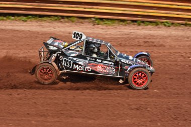 1-2 Temmuz 2017, Autocross Nova Paka, FIA Avrupa Şampiyonası, Çek Cumhuriyeti'nde. Adamcağız araba ve süper arabası.