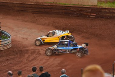 1-2 Temmuz 2017, Autocross Nova Paka, FIA Avrupa Şampiyonası, Çek Cumhuriyeti'nde. Adamcağız araba ve süper arabası.