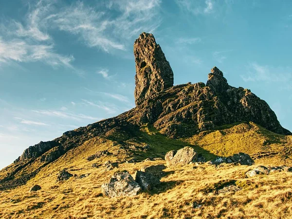 Paysage rocheux écossais dans l'île de Skye. Vieil homme de Storr — Photo