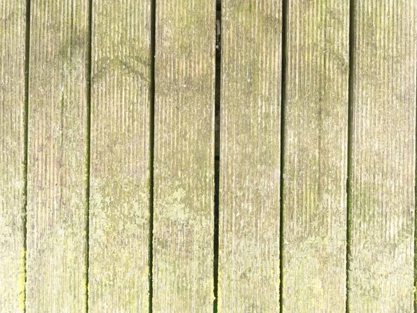 Hardwood board made of hardwood resists weathering. Wooden pier above sea — Stock Photo, Image