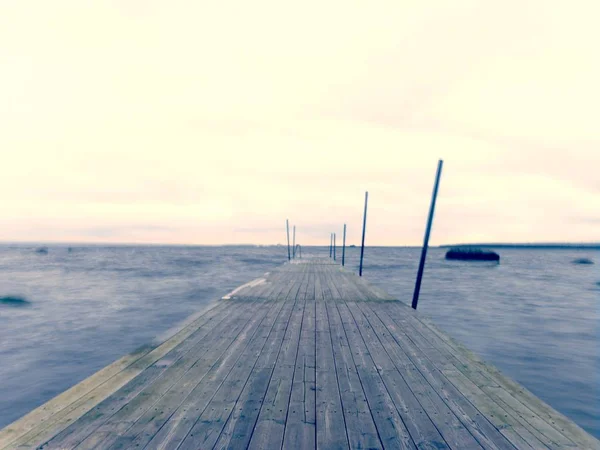 Taupe Abandonnée Quai Bois Dans Mer Lever Soleil Doux Bleu — Photo