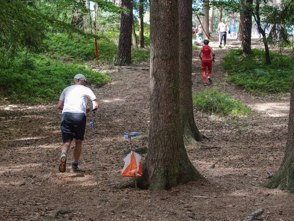 Entrenamiento extremo o competición racial Orientar la carrera local , — Foto de Stock