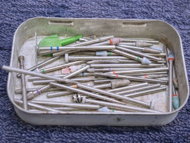 Hassas diş modellerini tehdit etmek için araçlar 