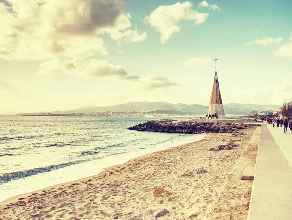 Madáremlék Obelisco la Gaviota Palma de Mallorca. — Stock Fotó