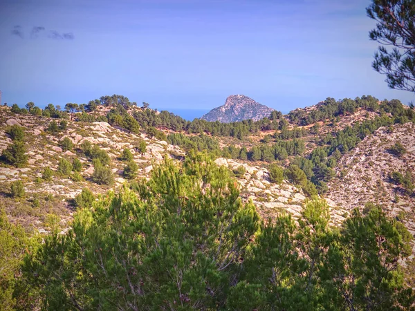 Vista Sobre Montanhas Para Arraco Cidade Ilha Maiorca Espanha Céu — Fotografia de Stock
