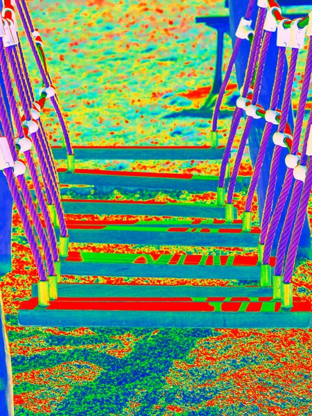 Parmaklıkları Merdivenleri Olan Çocukların Oyun Parkı Ultraviyole Görüntüsü Infra Termografi — Stok fotoğraf