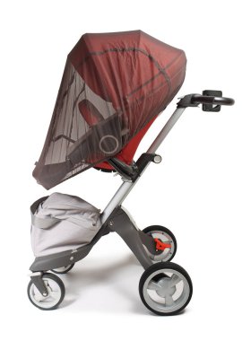 Norveç elit bebek arabası beyaz bir arka plan üzerinde izole