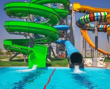 Havuzlu Aquapark kaydırıcıları 