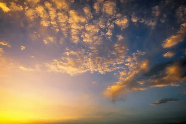 Hermoso Cielo Tormentoso Atardecer Fondo Nublado Abstracto —  Fotos de Stock