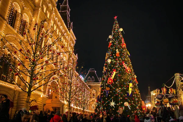 Moskou, Rusland, 14 december 2019: De viering van het nieuwe jaar — Stockfoto