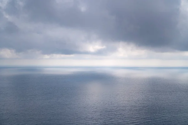 Fırtınadan Önceki Bulutlu Günde Akdeniz Güzel Geniş Manzara Manzarası — Stok fotoğraf