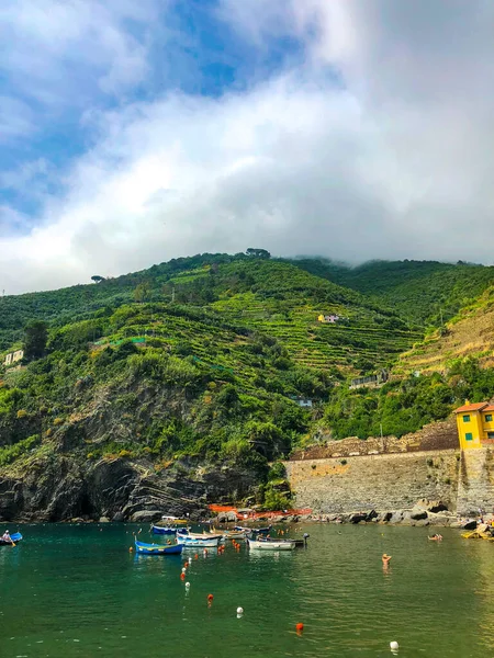 Vista Panorâmica Praia Colorida Vila Vernazza Paisagem Mediterrânica Cinque Terre — Fotografia de Stock