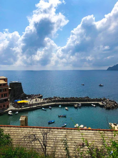 Geniş Açılı Panorama Talyan Rivierası Nın Güzel Sahil Kasabalarından Biri — Stok fotoğraf