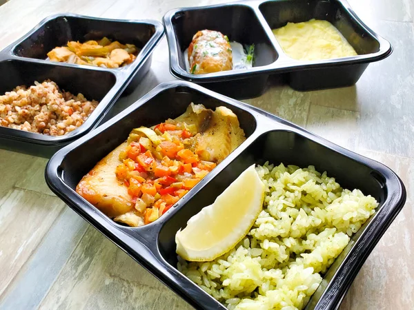 Eat healthy food, deliver fresh food in containers