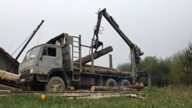 Adam izlemek için günlükleri yüklemek