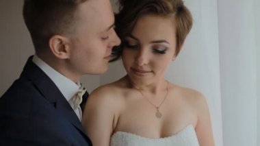 Gelin ve damat fotoğrafçı açık poz