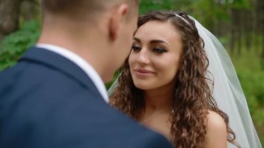 Gelin ve damat poz ahşap