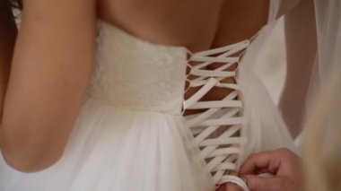 Nedime yardım gelinlik modelleri örgüler takı modelleri