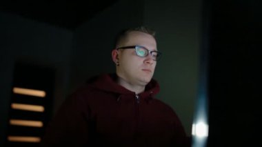 Pc oyun video oyunu genç adam