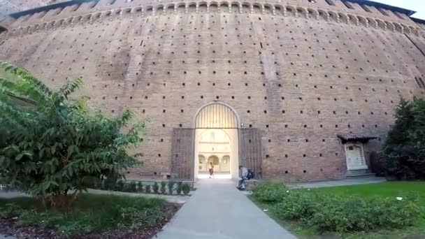 MILANO, ITALIA - 24 SETTEMBRE 2017: Castello Sforzesco Castello Sforzesco di Milano . — Video Stock