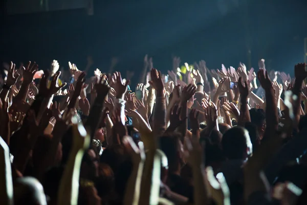 Crowd at concert and blurred stage lights . — Stock Photo, Image