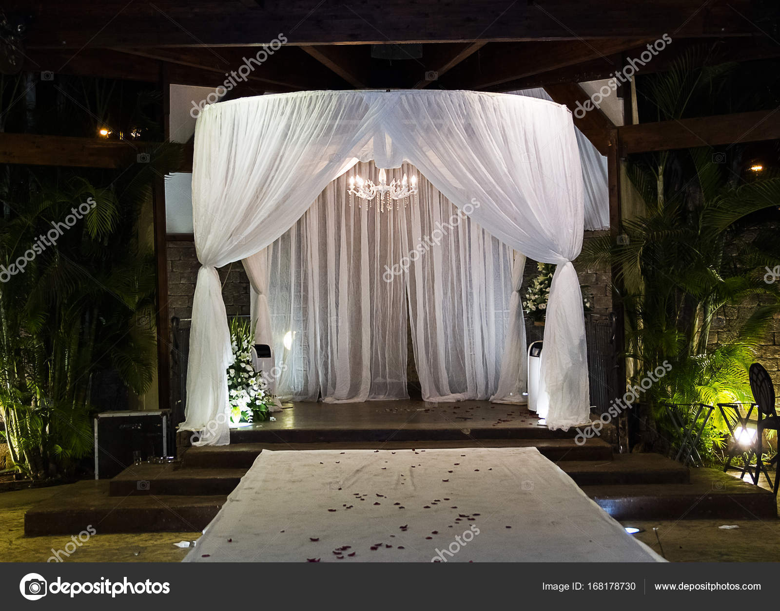 Jewish Hupa Wedding Putdoor Stock Photo C Suprunvit 168178730