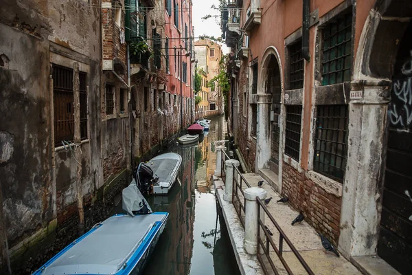 Hermoso canal de fotos de Venecia, Italia  . — Foto de Stock