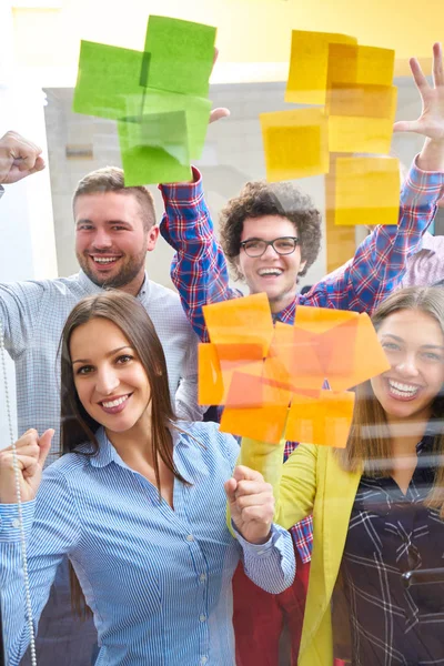 Junge Kreative Start Unternehmer Treffen Sich Modernen Büro Und Erstellen — Stockfoto