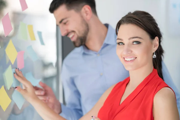 Negocio Puesta Marcha Planificación Gestión Concepto Personas Feliz Equipo Creativo — Foto de Stock