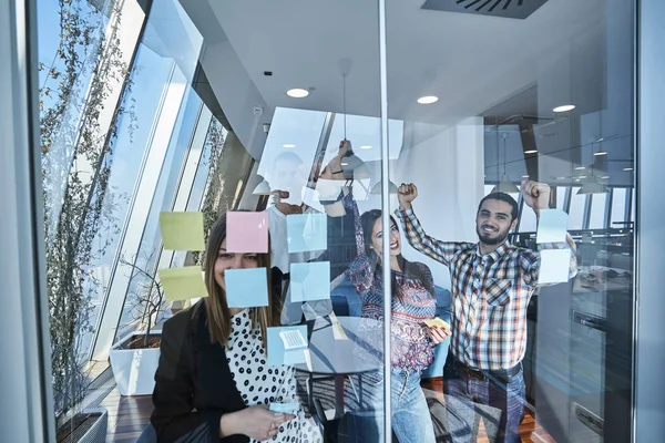 Negocio Puesta Marcha Planificación Gestión Concepto Personas Feliz Equipo Creativo — Foto de Stock