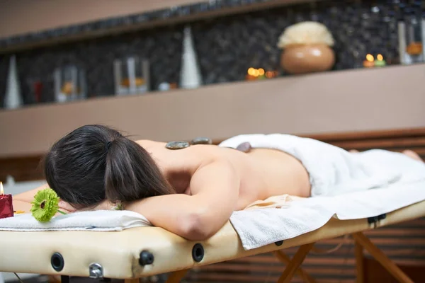 Spa Woman Female Enjoying Relaxing Back Massage Cosmetology Spa Centre — Stock Photo, Image