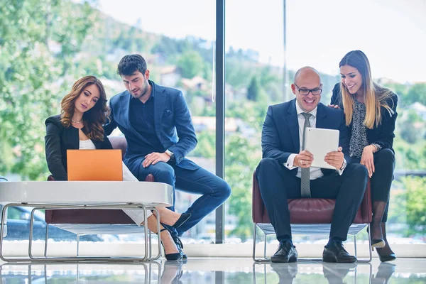 Corporate Business Team Manager Meeting Close — Stock Photo, Image