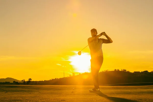 Homme Joue Golf Coucher Soleil — Photo