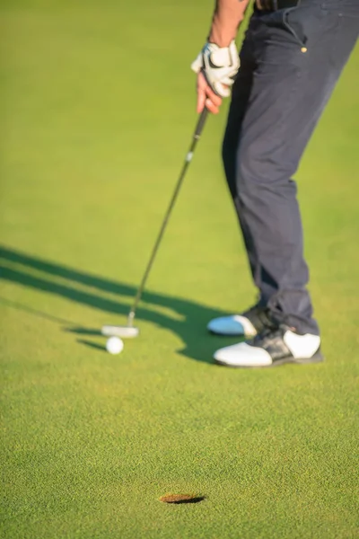 Homem Jogando Golfe Verão — Fotografia de Stock