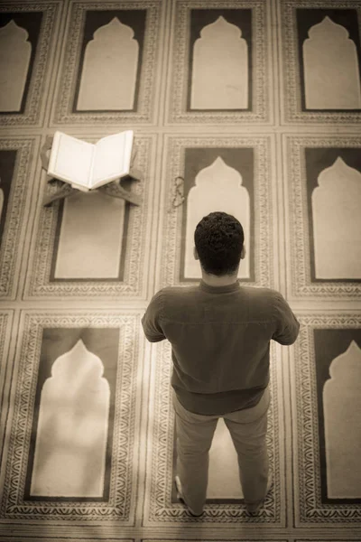 Religious Muslim Man Praying Mosque — Stock Photo, Image