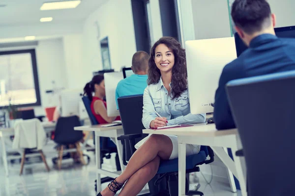 Start Business People Gruppe Arbeitet Täglich Modernen Büro — Stockfoto