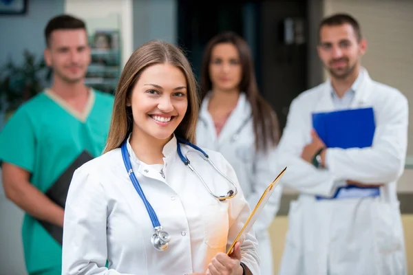 Κλινική Επάγγελμα Άνθρωποι Υγειονομική Περίθαλψη Και Ιατρική Αντίληψη Ευτυχισμένη Ομάδα — Φωτογραφία Αρχείου