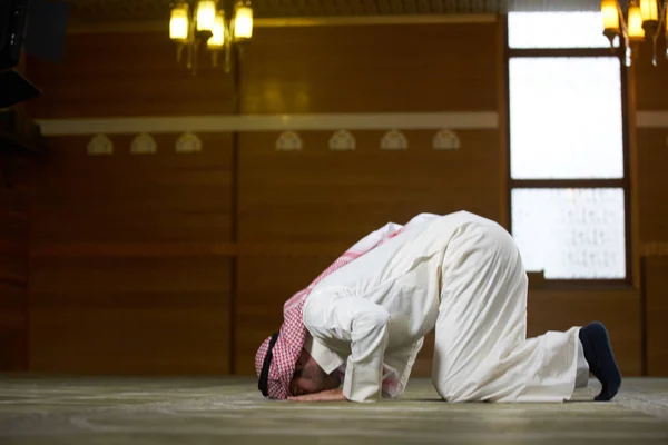 Religious Muslim Man Praying Mosque — Stock Photo, Image