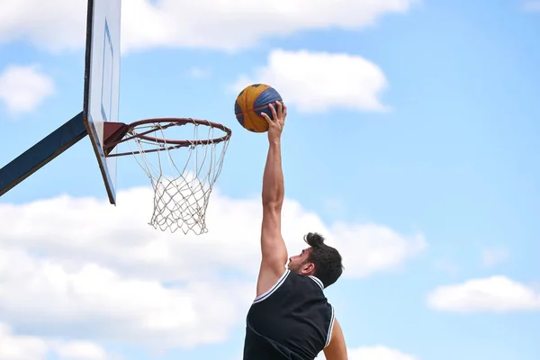 Basketball Player Action Flying High Scoring — Stock Photo, Image