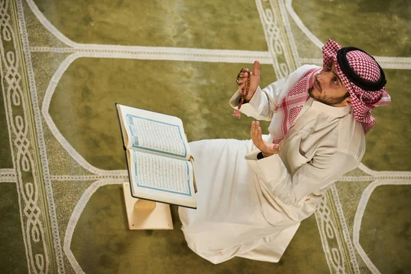 Religious Muslim Man Praying Mosque — Stock Photo, Image