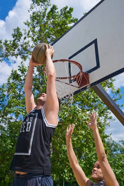 Basketbalový Hráč Akci Pod Vysoké Bodování — Stock fotografie