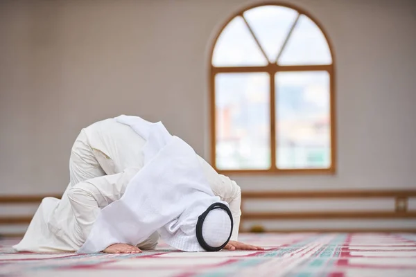 Religious Muslim Man Praying Mosque — Stock Photo, Image