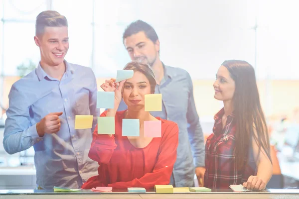 Negocio Puesta Marcha Planificación Gestión Concepto Personas Feliz Equipo Creativo — Foto de Stock