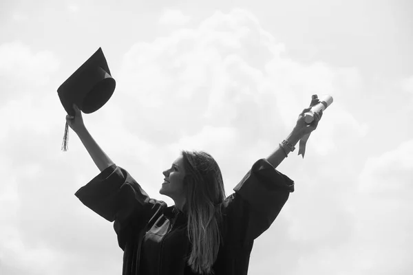 Mujer Feliz Día Graduación Universidad Educación Personas —  Fotos de Stock