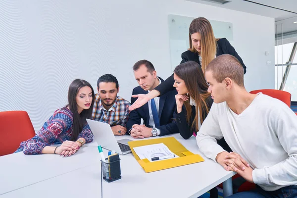 Startup Business Young Creative People Group Brainstorming Meeting Office Interior — Stock Photo, Image